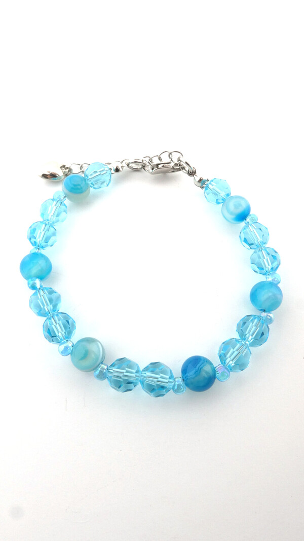 Armband van blauw gekleurde agaat edelstenen en oosters glas